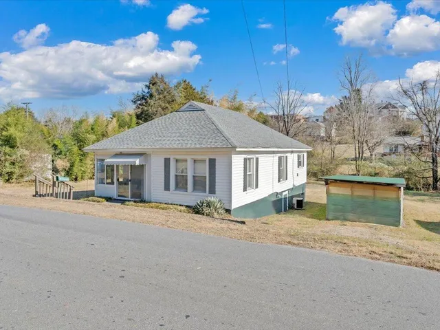 $99,500 | 250 Chestnut Street, Fieldale, VA 24089