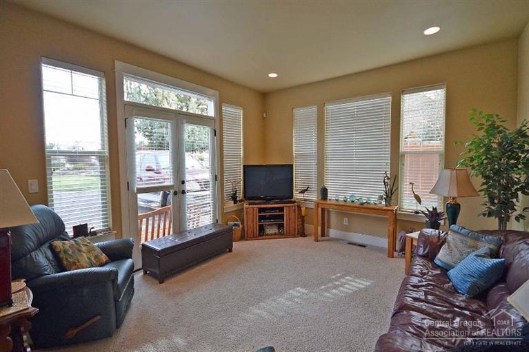 3944 Southwest Timber Avenue Redmond, OR 97756 - Photo 4 of 25 Additional Photo