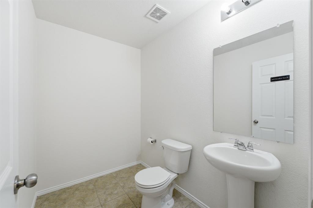 745 Brockwell Bend Forney, TX 75126 - Photo 5 of 36