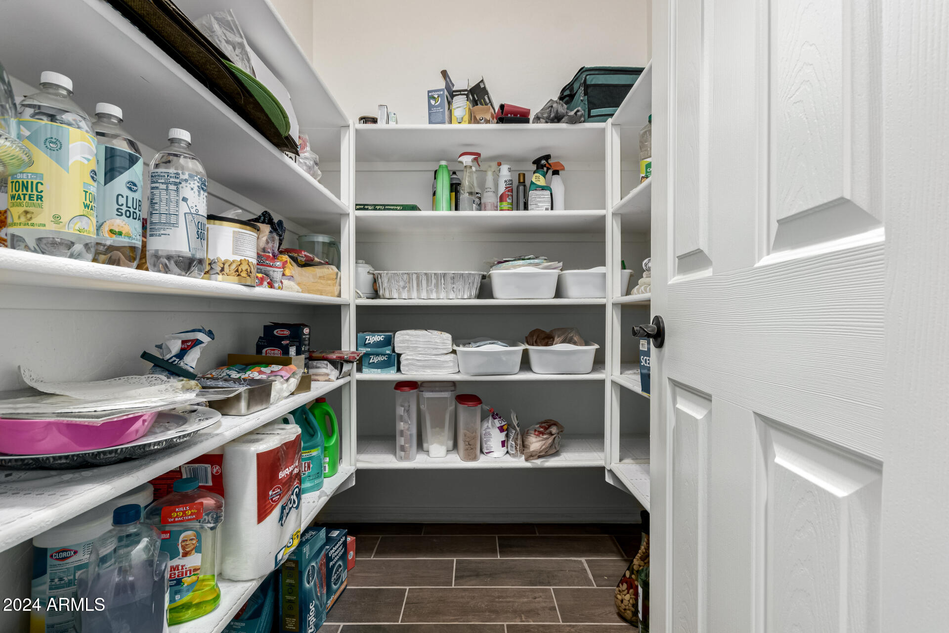 5440 Abbey Mesa, AZ 85212 - Photo 13 of 62 13 Pantry