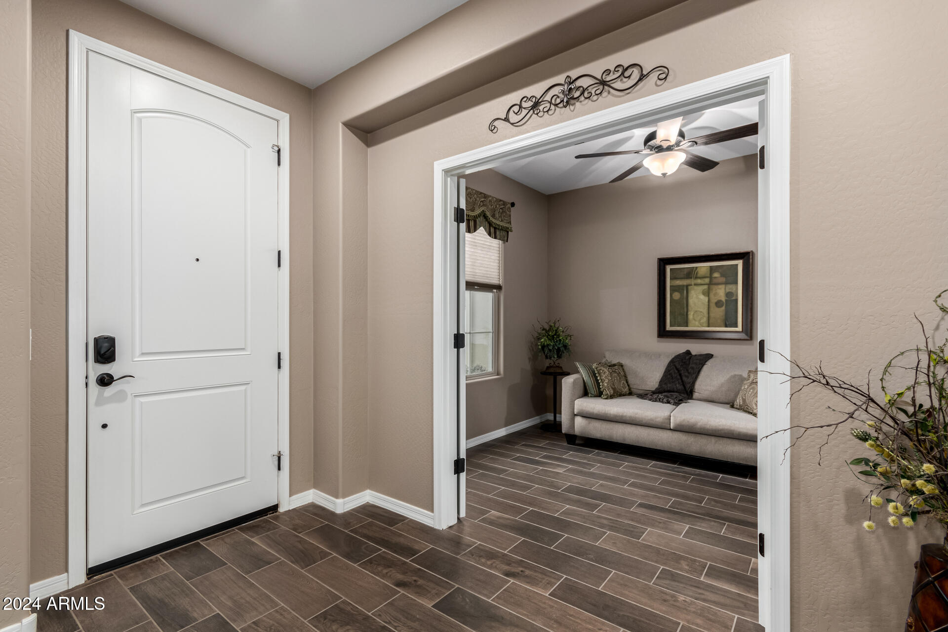 5440 Abbey Mesa, AZ 85212 - Photo 18 of 62 18 Entry/Den/Office