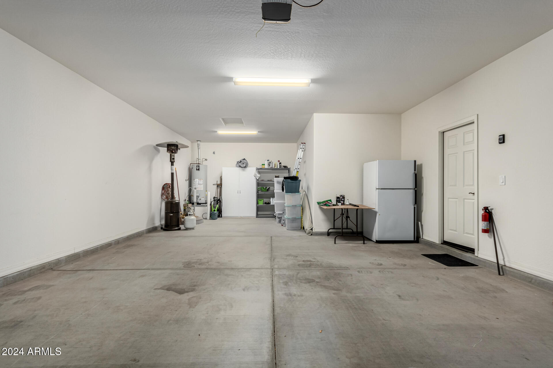 5440 Abbey Mesa, AZ 85212 - Photo 35 of 62 35 Garage