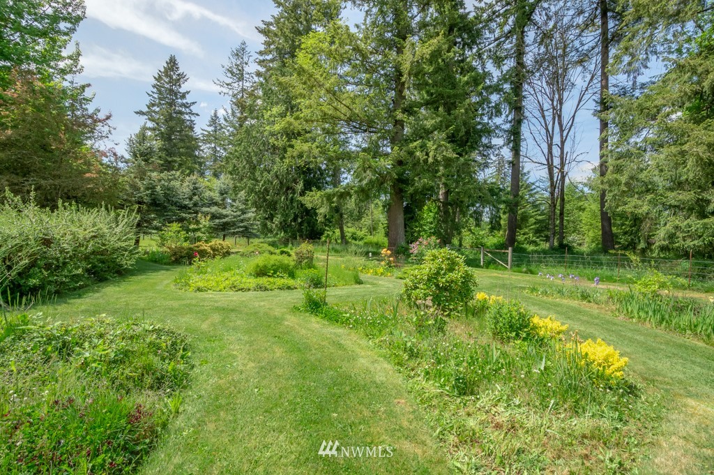138 Leonard Road Onalaska, WA 98570 - Photo 3 of 25 Gallery Image 3