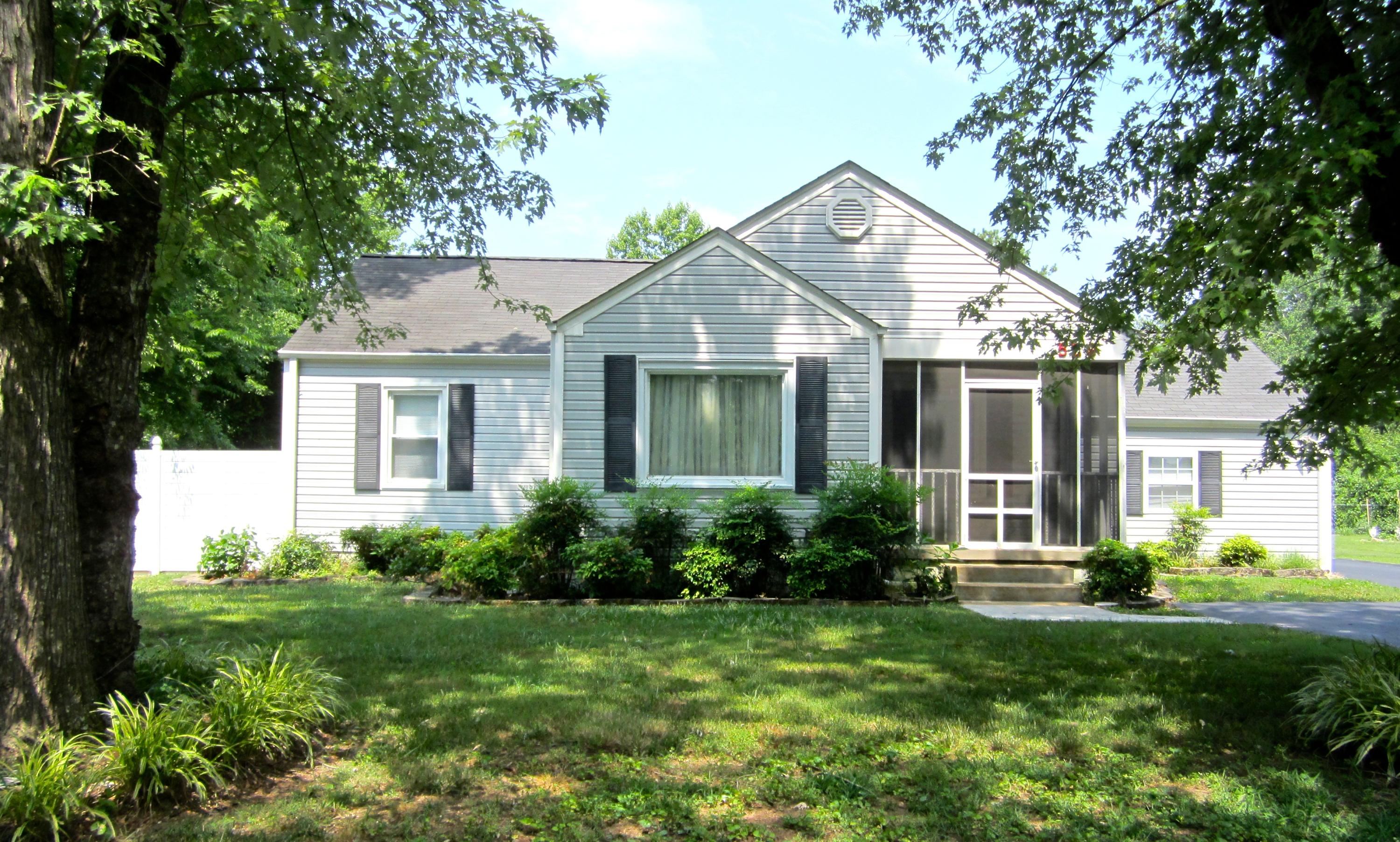 529 Sharondale Road Chattanooga, TN 37412 - Photo 1 of 19 2015-06-29 11.57.08