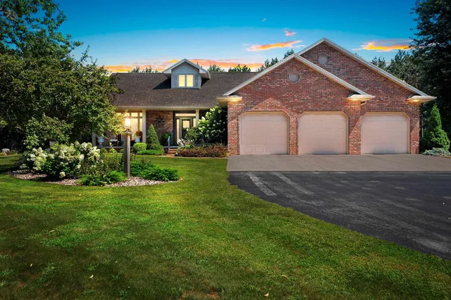 3111 Ferndell Acres Drive, Oneida, WI 54155