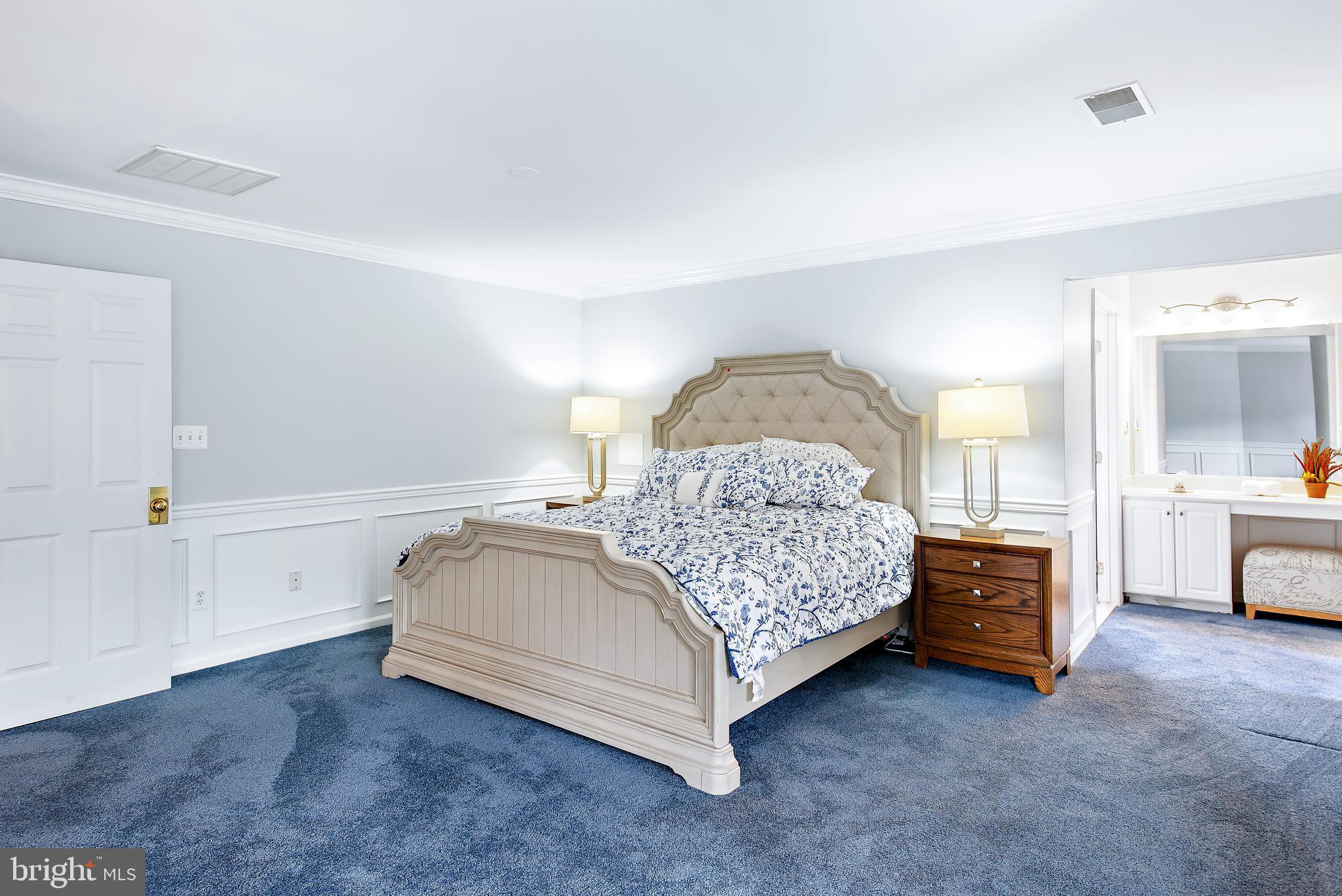 22202 Overview Lane Boyds, MD 20841 - Photo 16 of 43 Primary Bedroom