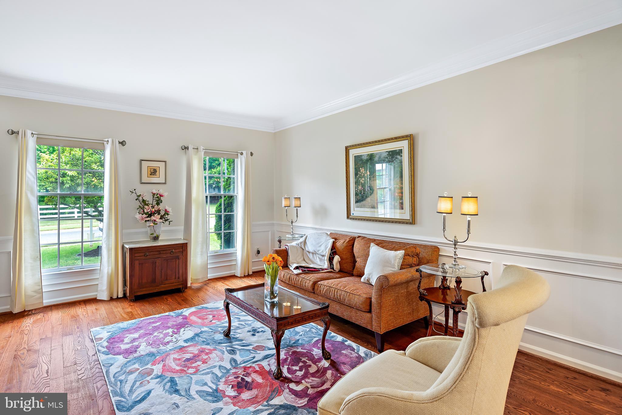 22202 Overview Lane Boyds, MD 20841 - Photo 2 of 43 Living Room