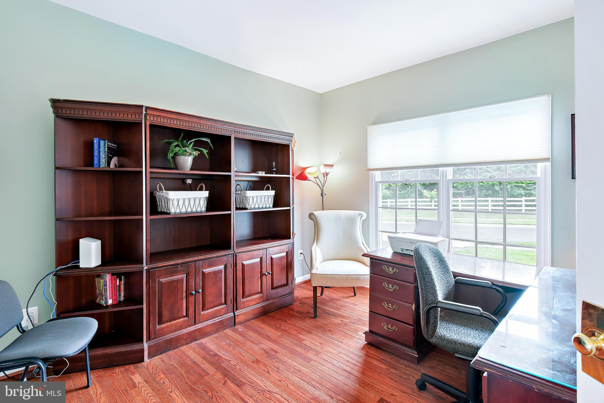 22202 Overview Lane Boyds, MD 20841 - Photo 25 of 43 Office/Library