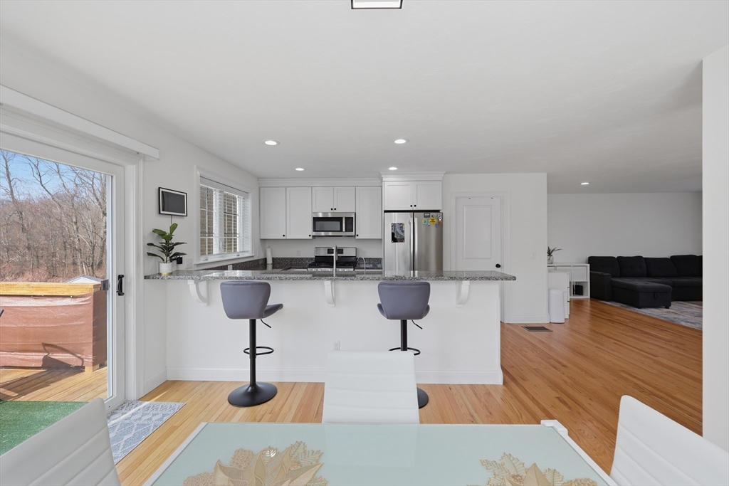 670 Burncoat Street, Unit A Worcester, MA 01606 - Photo 12 of 37