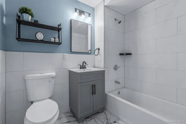 $2,398,888 | 37-02 Francis Lewis Boulevard | Auburndale