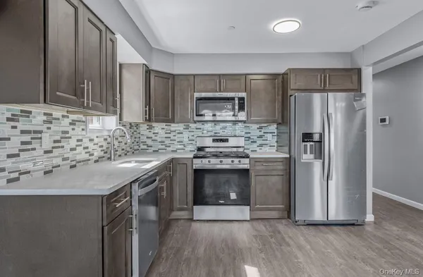 $2,398,888 | 37-02 Francis Lewis Boulevard | Auburndale