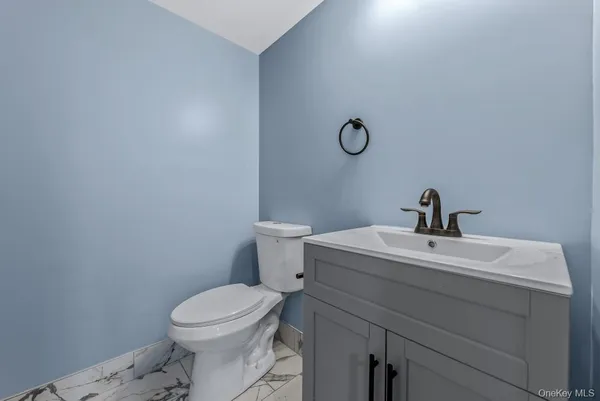 $2,398,888 | 37-02 Francis Lewis Boulevard | Auburndale