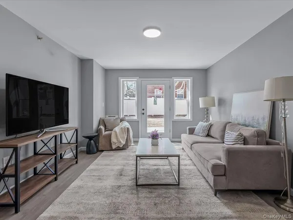 $2,398,888 | 37-02 Francis Lewis Boulevard | Auburndale