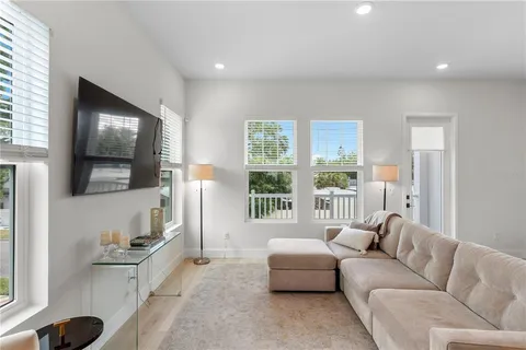 $849,000 | 114 21st Street North, St. Petersburg, FL 33713