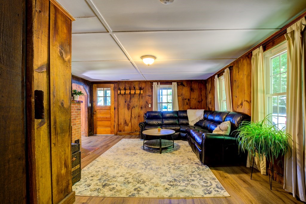 107 Ellis Road Westminster, MA 01473 - Photo 15 of 26