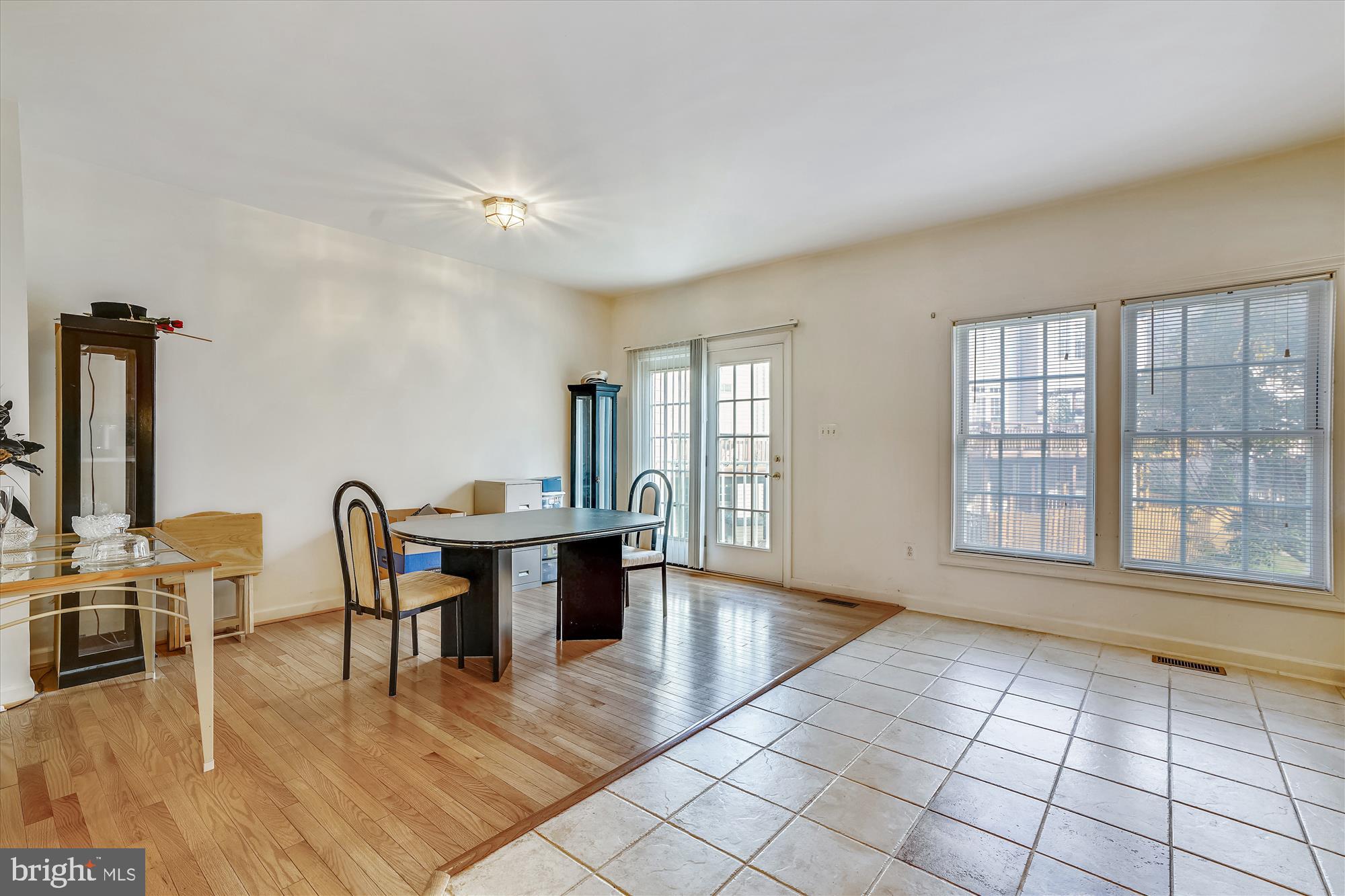 6614 Debra Lu Way Springfield, VA 22150 - Photo 12 of 35