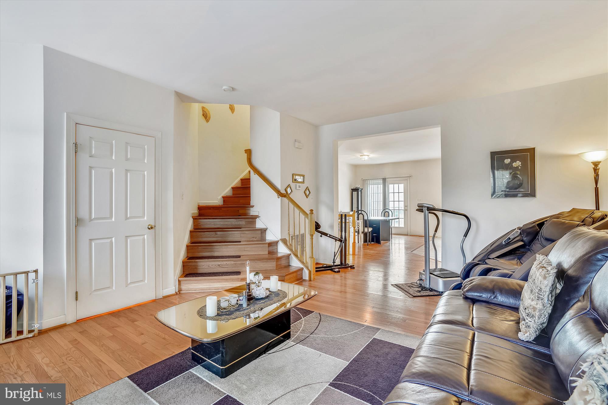 6614 Debra Lu Way Springfield, VA 22150 - Photo 3 of 35