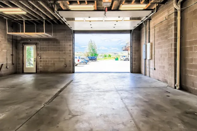 a view of an entryway of the house