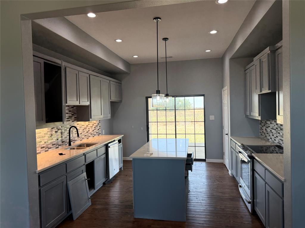 1405 County Road 247 Valley View, TX 76272 - Photo 19 of 40