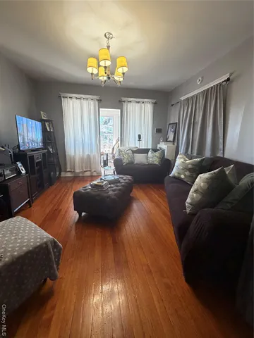 $1,070,000 | 425 South Columbus Avenue, Mount Vernon, NY 10553