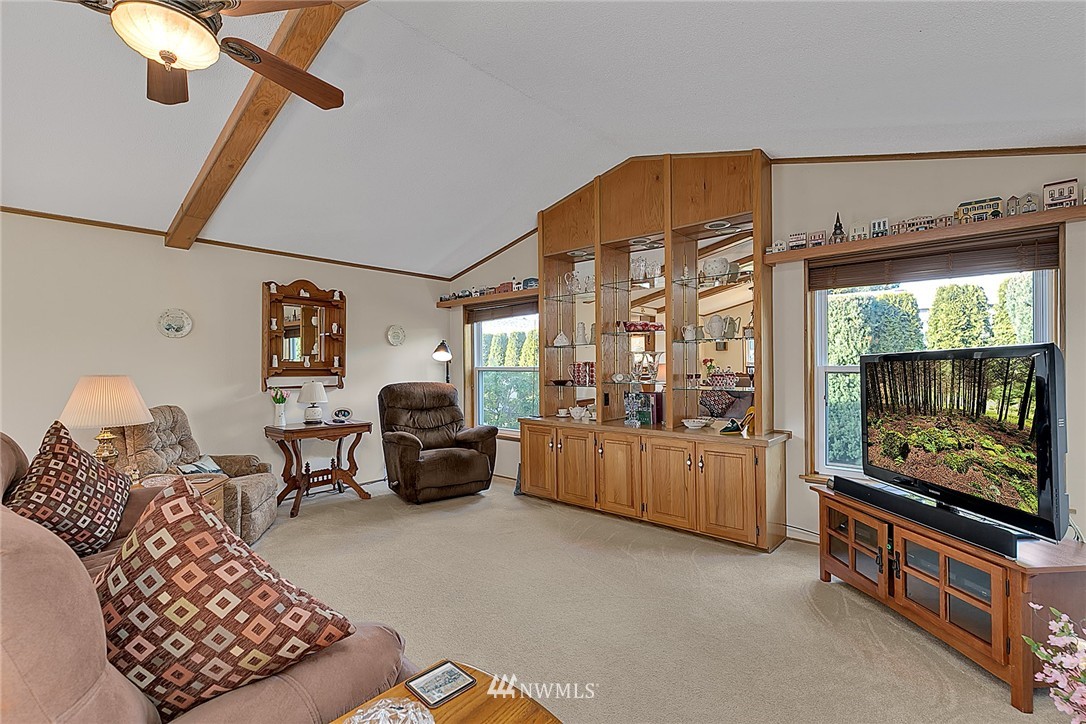 920 241st Street Southwest Bothell, WA 98021 - Photo 4 of 17
