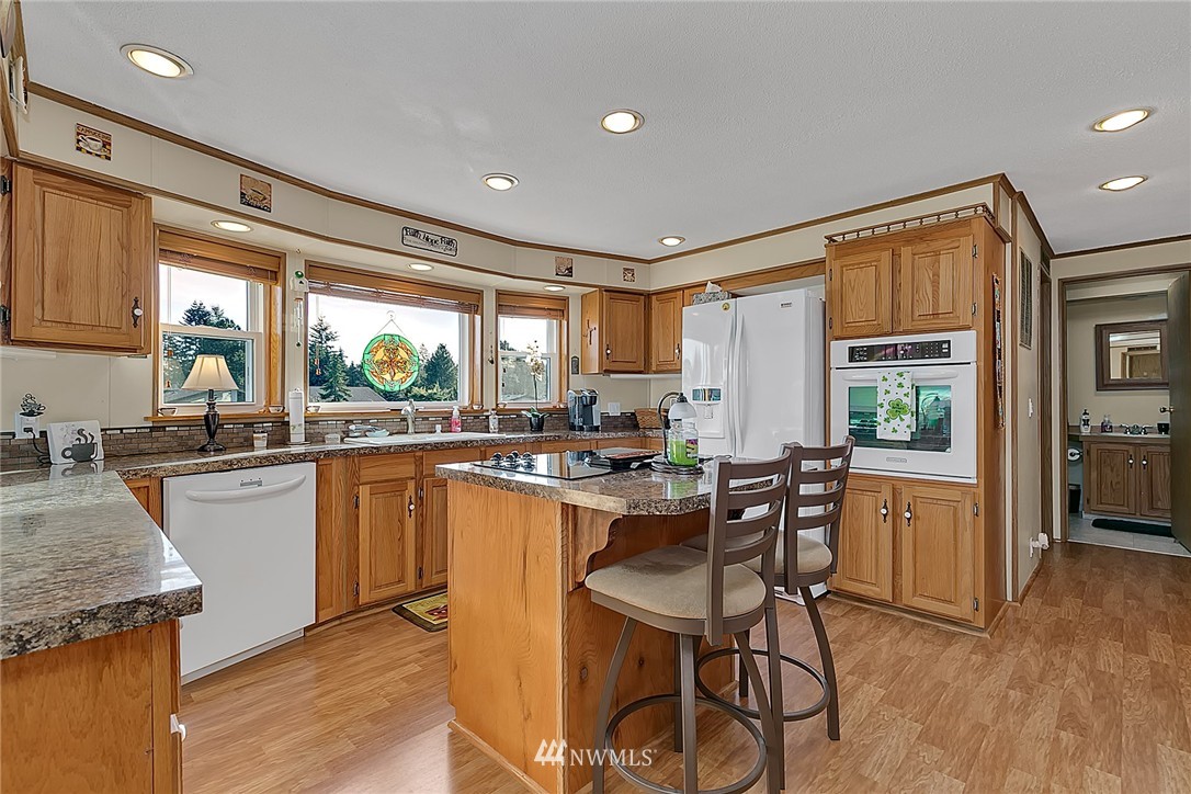 920 241st Street Southwest Bothell, WA 98021 - Photo 6 of 17