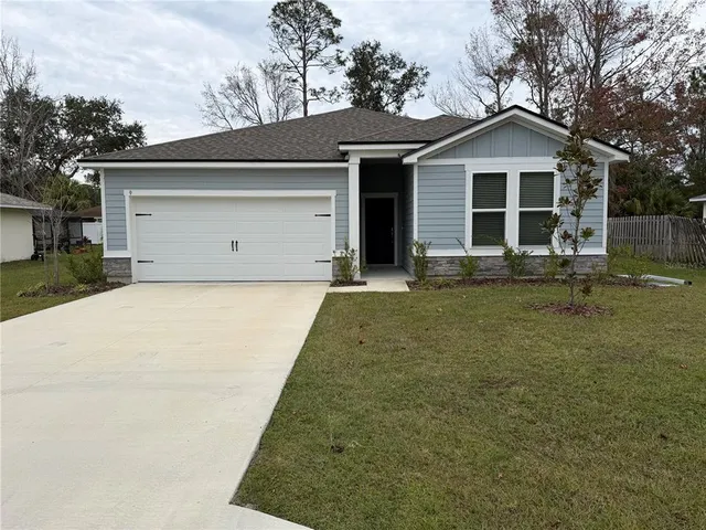 $2,300 | 9 Pier Lane, Palm Coast, FL 32164