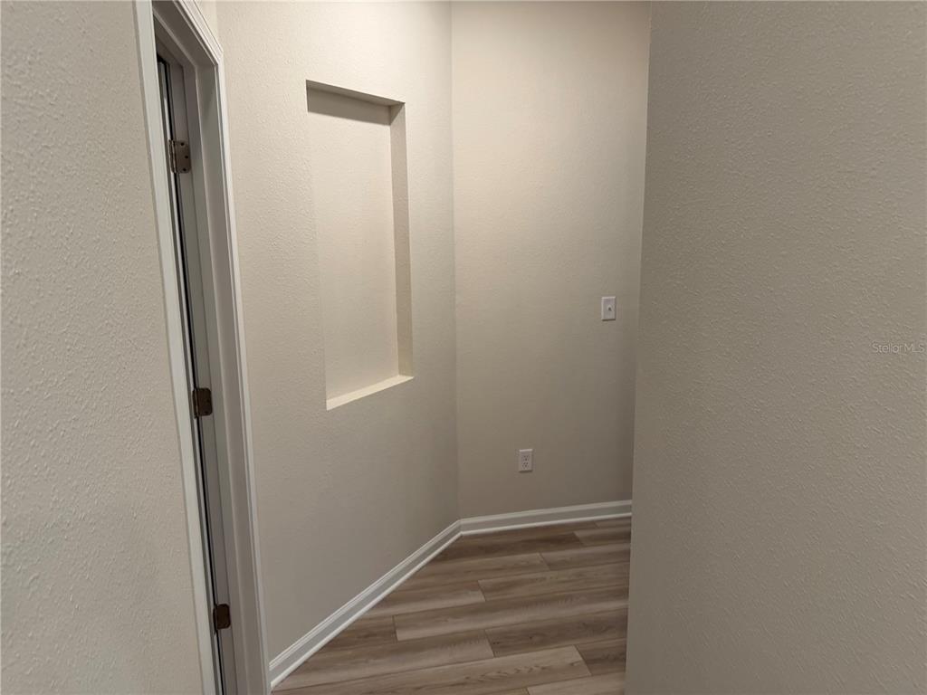9 Pier Lane Palm Coast, FL 32164 - Photo 10 of 17 a view of a closet