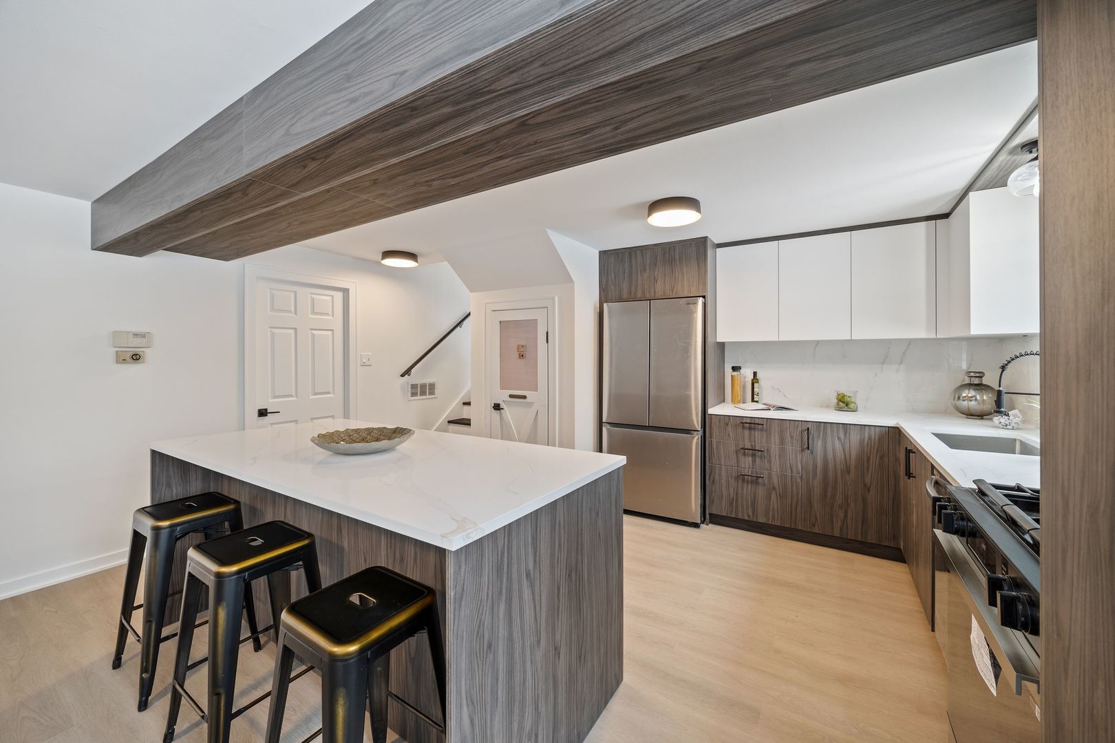 630 Bode Road Hoffman Estates, IL 60169 - Photo 11 of 26