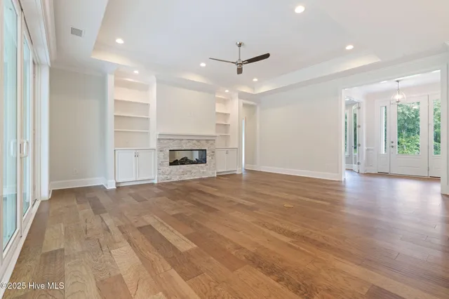 $824,900 | 9173 Fallen Pear Lane Northeast, Leland, NC 28451