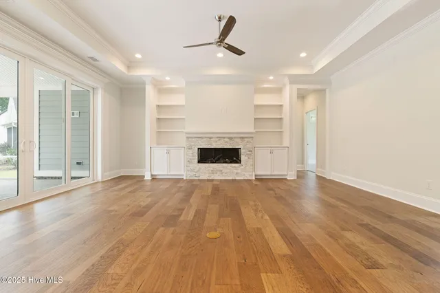 $824,900 | 9173 Fallen Pear Lane Northeast, Leland, NC 28451