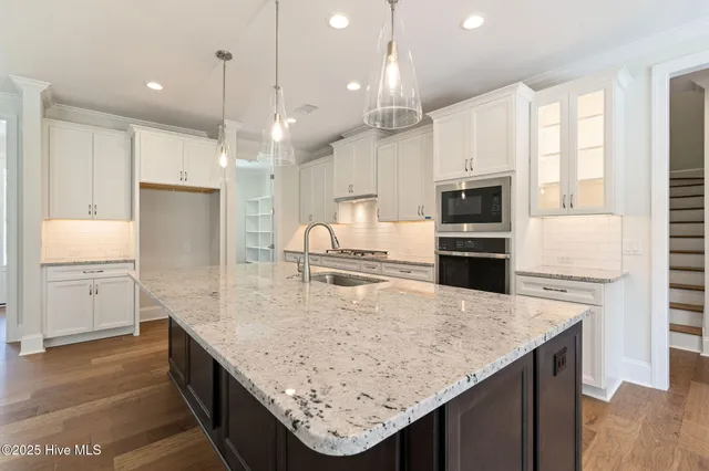 $824,900 | 9173 Fallen Pear Lane Northeast, Leland, NC 28451