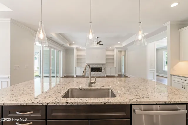 $824,900 | 9173 Fallen Pear Lane Northeast, Leland, NC 28451