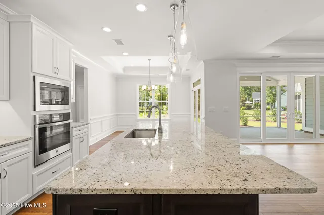 $824,900 | 9173 Fallen Pear Lane Northeast, Leland, NC 28451