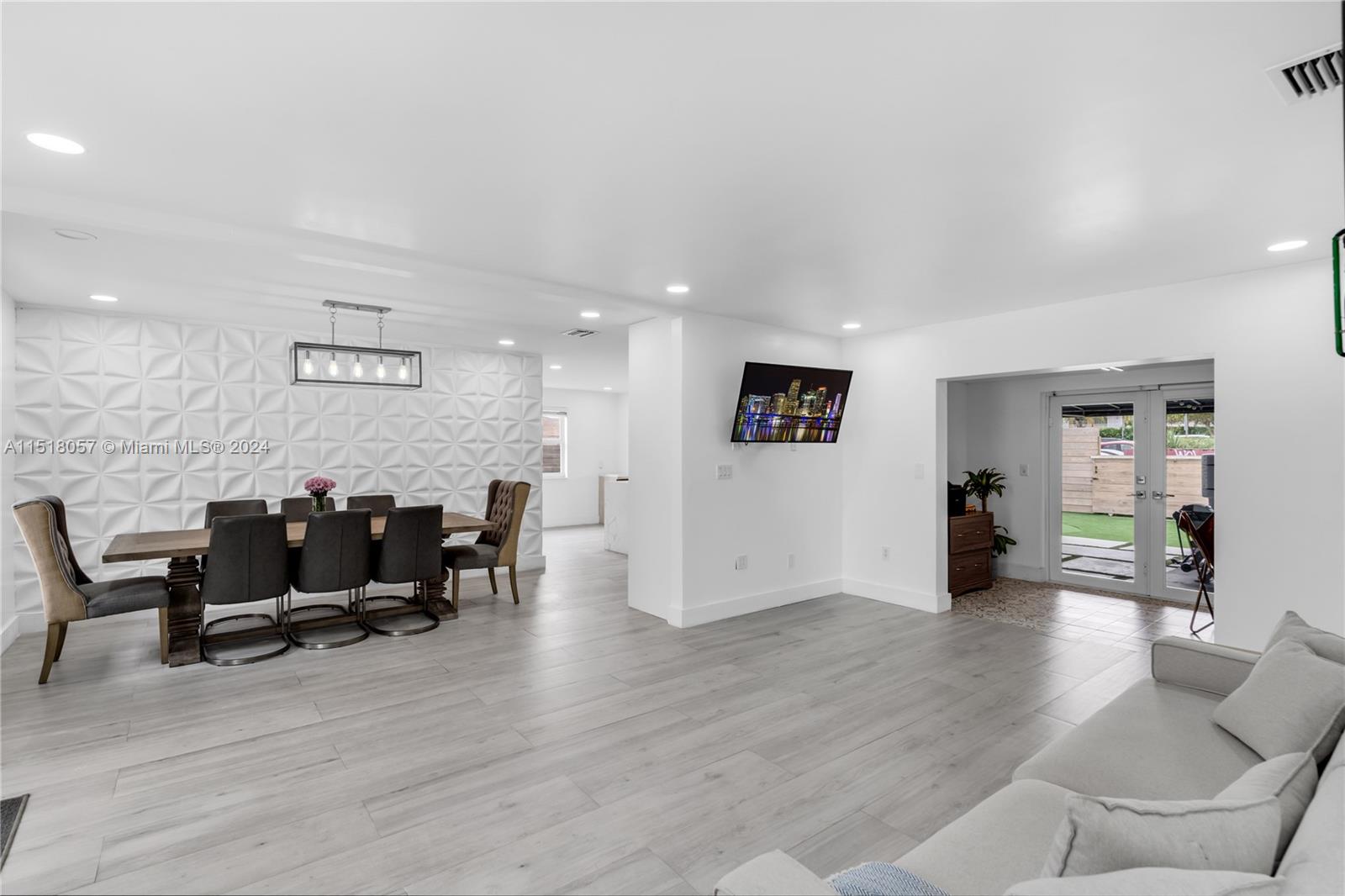 4740 Southwest 7th Street Miami, FL 33134 - Photo 3 of 42