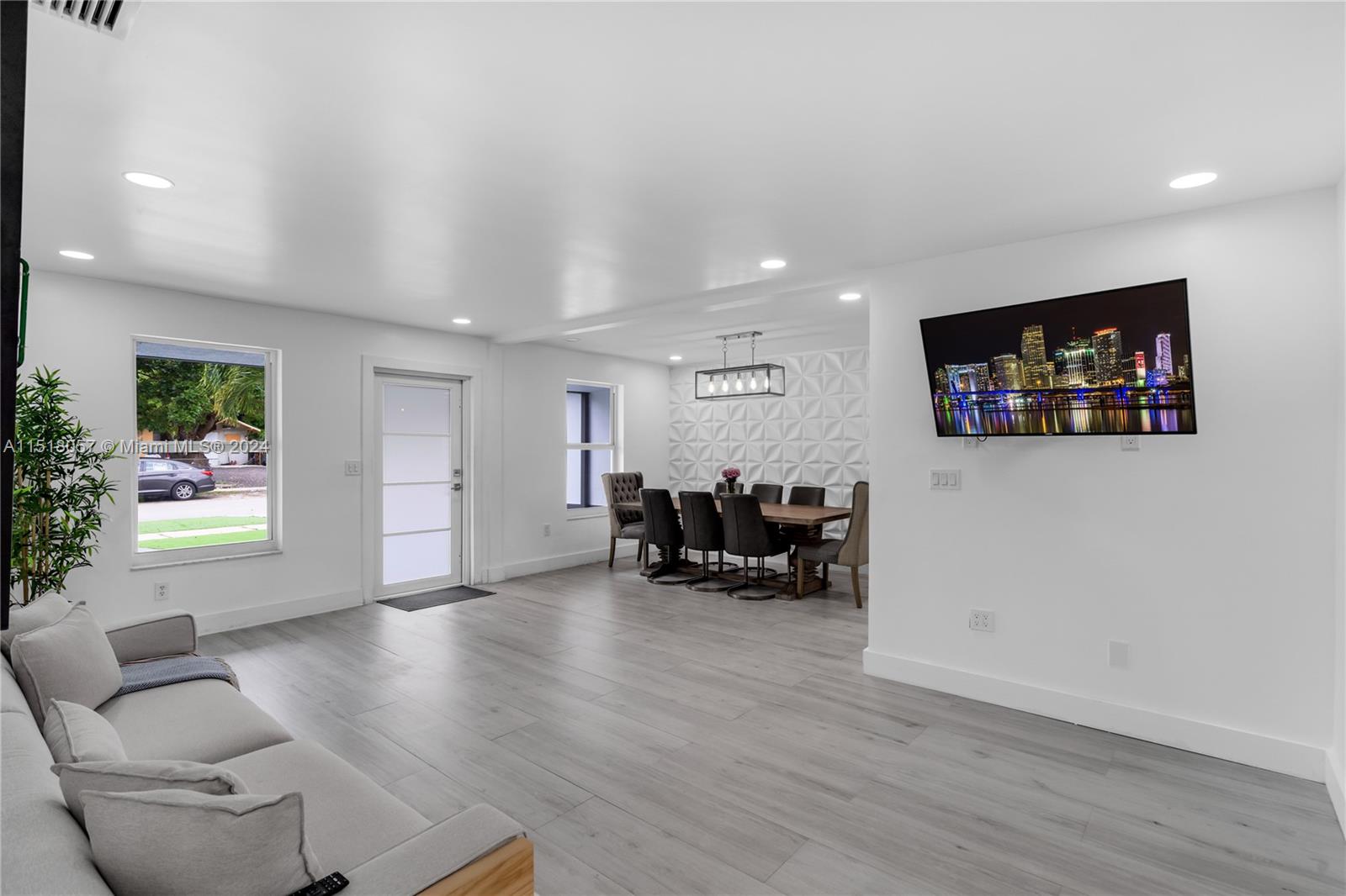 4740 Southwest 7th Street Miami, FL 33134 - Photo 5 of 42