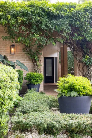 $8,500 | 158 Glynn Way Drive, Houston, TX 77056