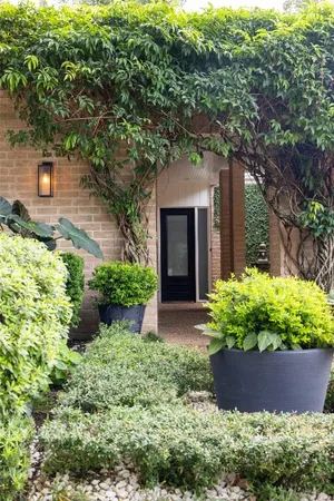 $8,500 | 158 Glynn Way Drive, Houston, TX 77056