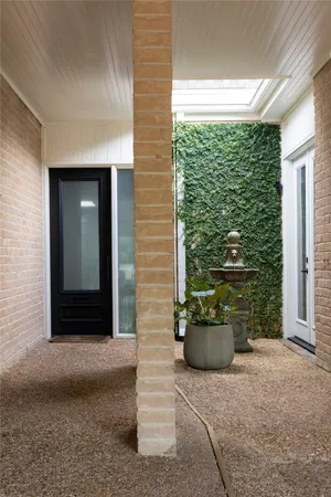 $8,500 | 158 Glynn Way Drive, Houston, TX 77056