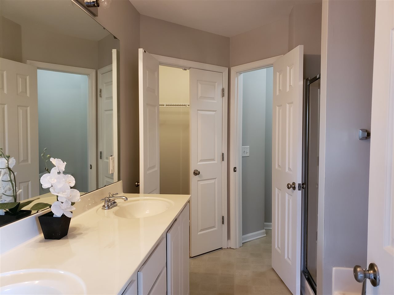 6827 Spanglers Spring Way Raleigh, NC 27610 - Photo 5 of 8 Photo 5