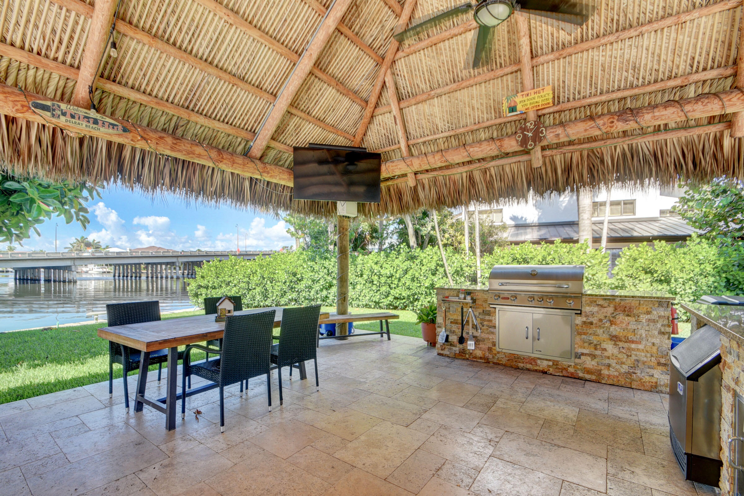 1700 South Ocean Boulevard, Unit 7 Delray Beach, FL 33483 - Photo 23 of 37 a outdoor space with lots of green space