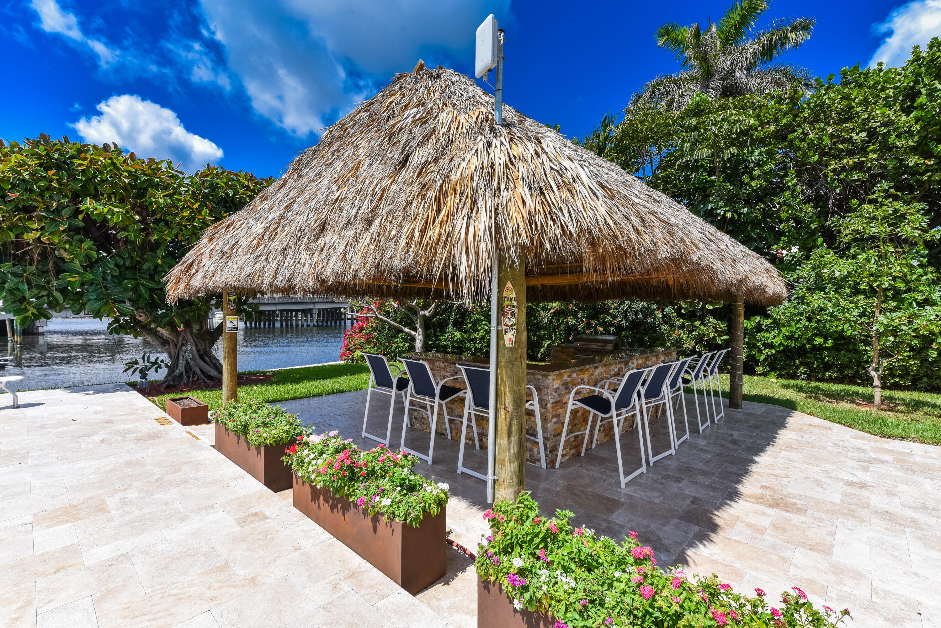 1700 South Ocean Boulevard, Unit 7 Delray Beach, FL 33483 - Photo 25 of 37 a view of a backyard with sitting area