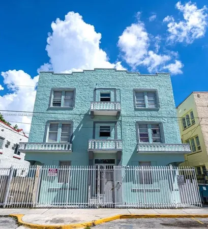$1,500 | 967 Southwest 5th Street, Unit 4, Miami, FL 33130