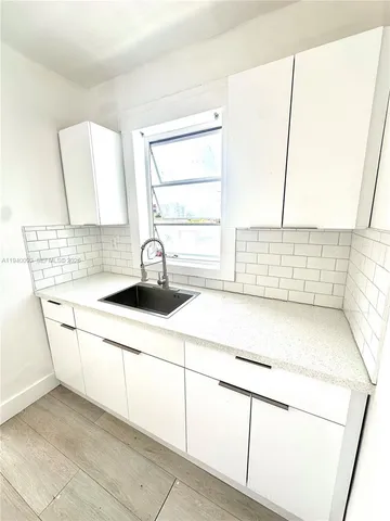 $1,500 | 967 Southwest 5th Street, Unit 14, Miami, FL 33130