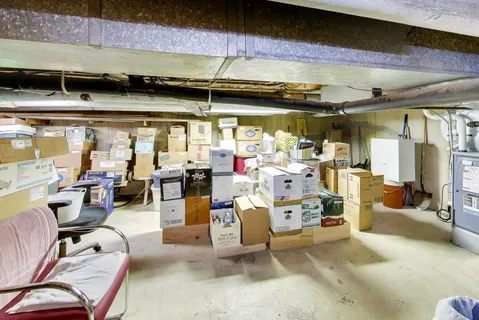 $529,900 | 19W067 Avenue Normandy South, Oak Brook, IL 60523