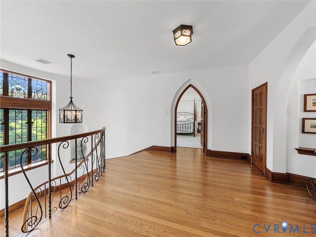 5103 Cary Street Road Richmond, VA 23226 - Photo 46 of 99 Upstairs Foyer