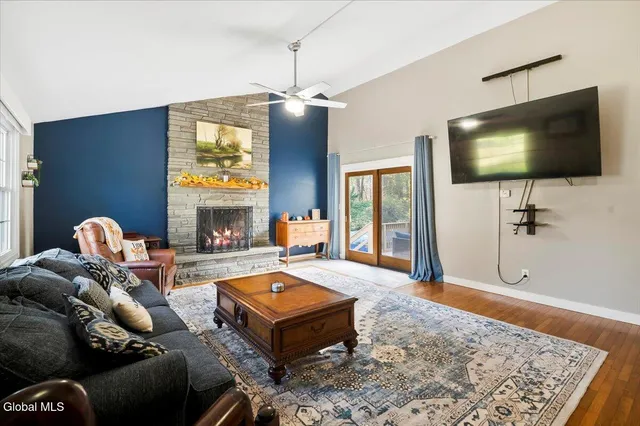 $419,900 | 12 Bradford Place, Bethlehem, NY 12159