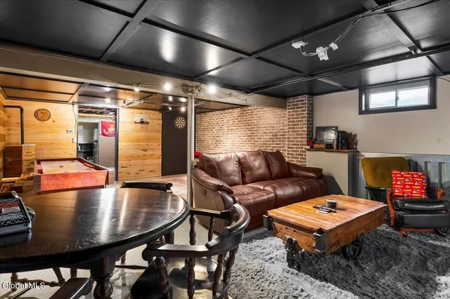 $419,900 | 12 Bradford Place, Bethlehem, NY 12159