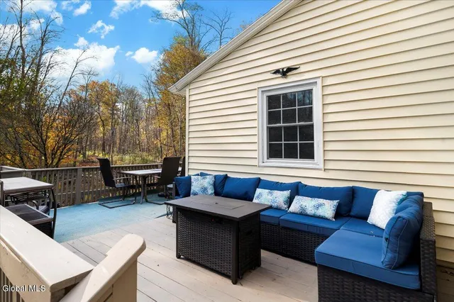 $419,900 | 12 Bradford Place, Bethlehem, NY 12159