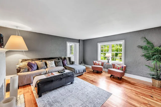 $439,900 | 6974 Woodland Lane, Amherst, WI 54406